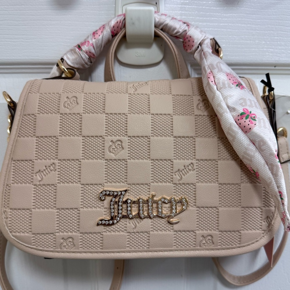 NWT Juicy Couture Drama Queen Flap XBody in Sandstone with Scarf Wrap